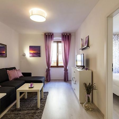 Center Apartment Lori Pula Exterior foto